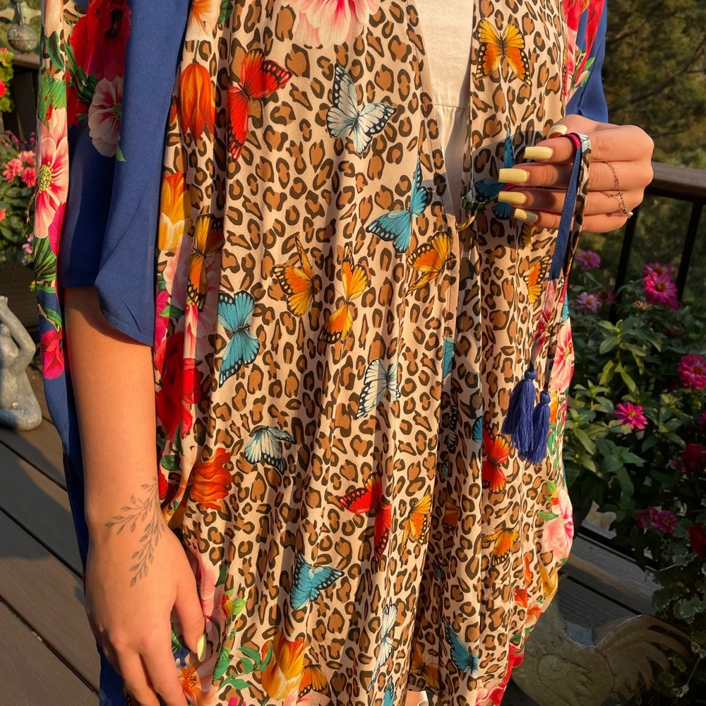 Johnny Was swimsuit, cover-up or a wrap for going out.! Size small/medium
